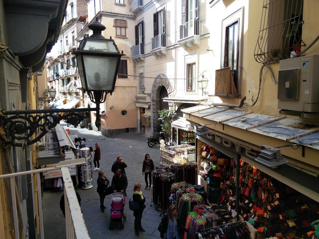 Sedil Dominova Apartment Sorrento Eksteriør bilde