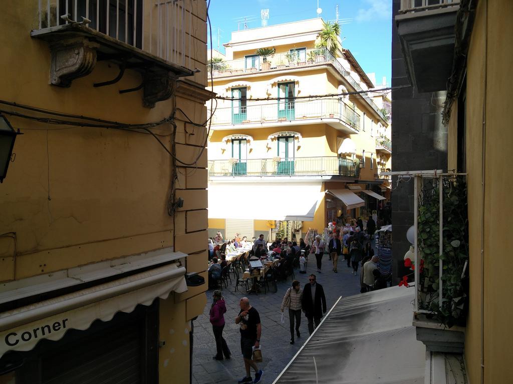 Sedil Dominova Apartment Sorrento Eksteriør bilde